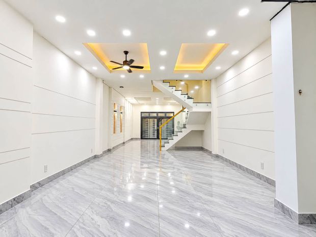 Chỉ 8.3 tỷ  nhà mới 3 tầng 100m ngang 5  hxh giáp aeon 7748203
