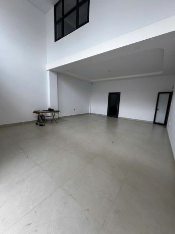 Cho thuê mặt bằng mặt tiền, trung tâm sầm uất giá 20 triệu 7748901