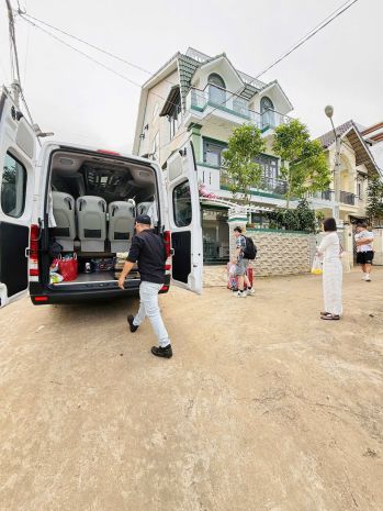 Cho thuê 1 tầng villa 3 phòng ngủ giá 15 triệu tại đường 7748935