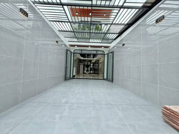 Ban nha măt tiên 1 lưng 4 lâu 4x28m gia 8,95 ty 7749690