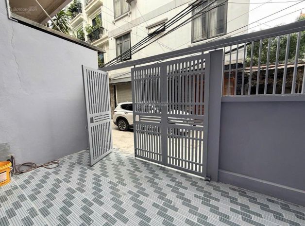 Cho thuê nhà nguyên căn an dương vương  tây hồ  70m²  3 7749902