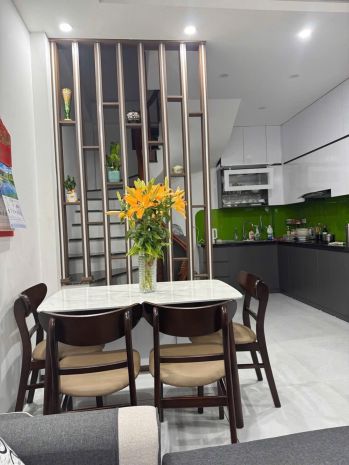Nhà dân ngọc thụy 5 tầng mới xây ô tô vào cửa 7750908
