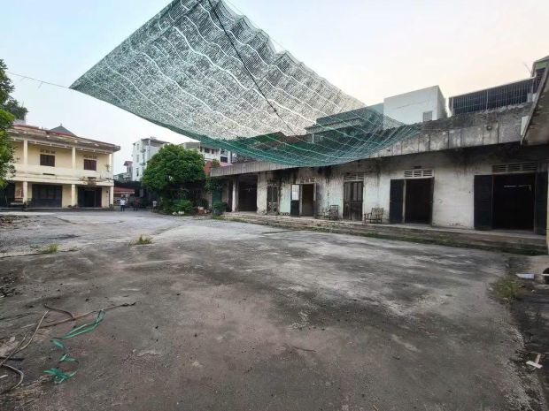 Tìm khách thuê kho, 700m2, mt25m, 45km2, thị trấn đông 7750930
