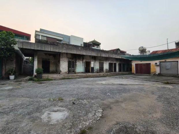Tìm khách thuê kho, 700m2, mt25m, 45km2, thị trấn đông 7750933