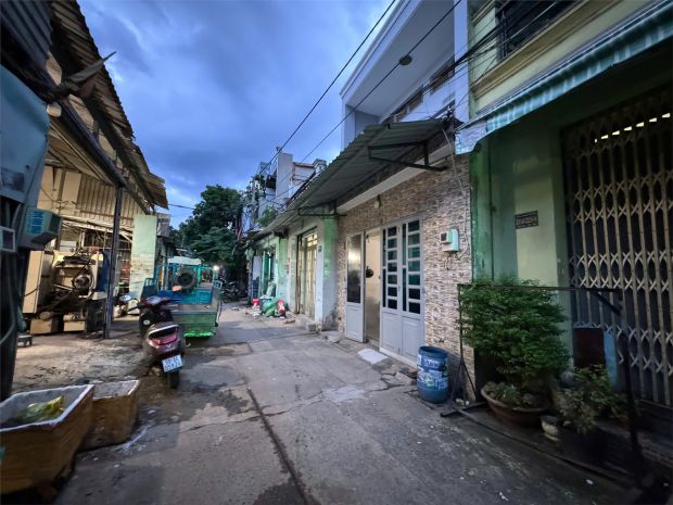 Nhà đẹp  giá tốt  chính chủ cần bán tại d1622, đường 7751464