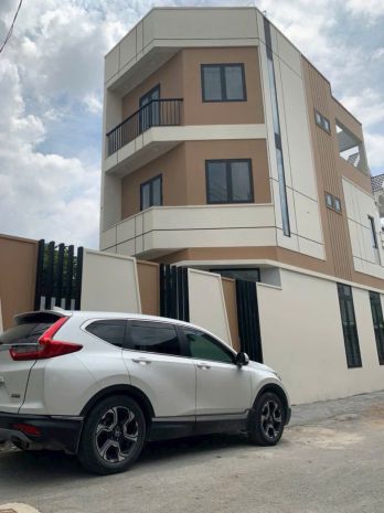 Nhà đẹp  cần bán nhanh căn nhà đường số 4 phường long 7751956