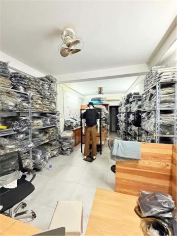 Lê văn sỹ  phú nhuận phường 11 -  cách mt chỉ 1 căn 7752122