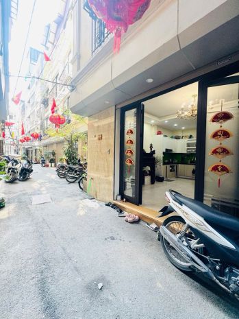 Hoa hậu ngọc thụy 7 tỷ 35m ô tô đỗ cửa,long biên 7752492