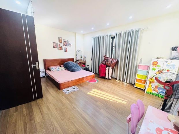 Hoa hậu ngọc thụy 7 tỷ 35m ô tô đỗ cửa,long biên 7752495