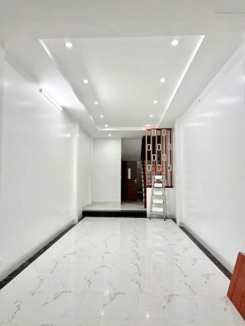 Cho thuê nhà mặt phố hoa bằng  cầu giấy  45m²  5 tầng 7752696