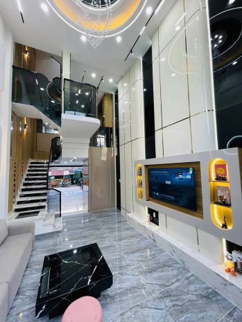 Ban nha 1 lưng 3 lâu 4x17m gia nhinh 6 ty đương 7752754