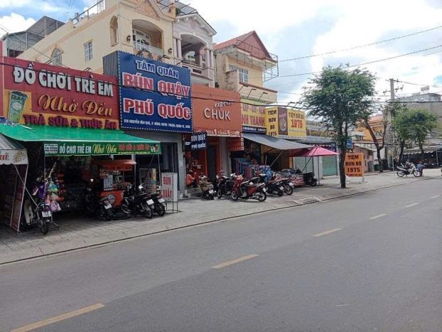 Hàng hiếm q12  biệt thự 2 mặt tiền,13.5x55.5 nguyễn văn 7753578