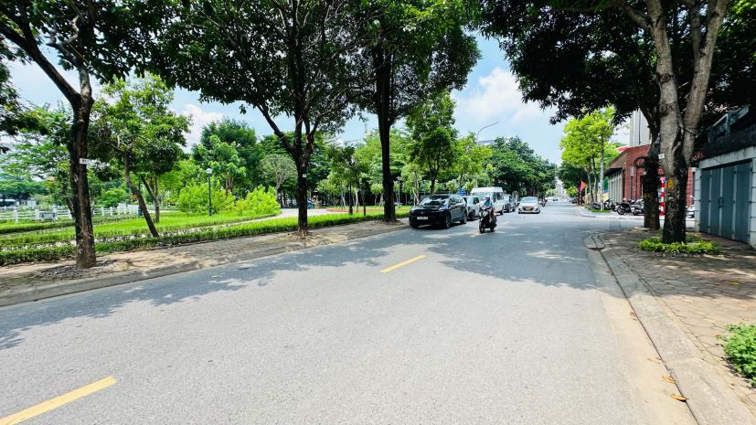 Biệt thự sân vườn long biên, 179m, mt 12.3m, view hồ điều 7753749