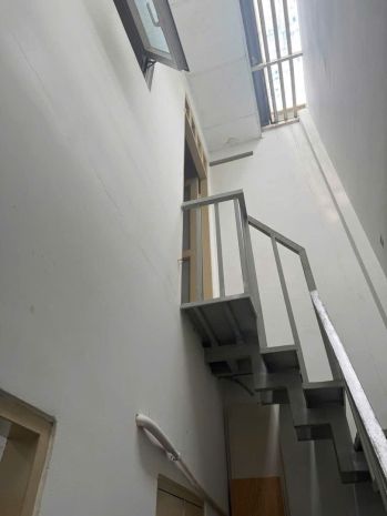 Cho thuê nhà cấp 4 mới đẹp  hẻm xe tải tận cửa  phường 7755019