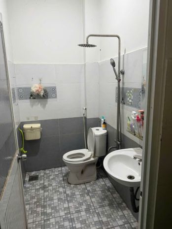 Cho thuê nhà cấp 4 mới đẹp  hẻm xe tải tận cửa  phường 7755020