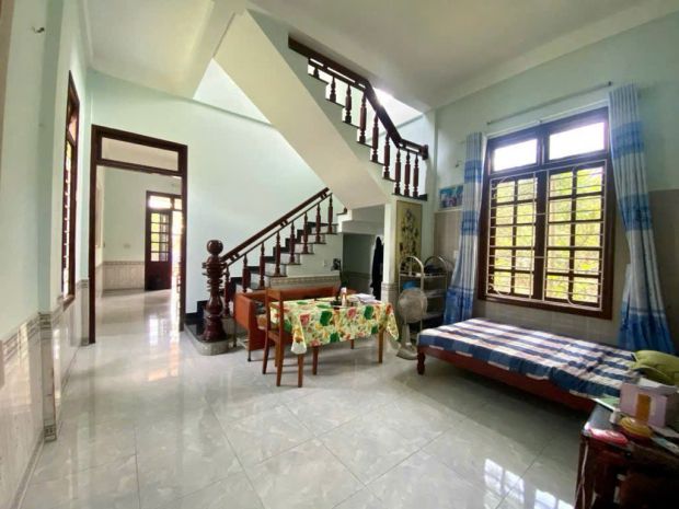 Cần tiền bán gấp nhà 3 tầng - 146m2 - gần khách sạn huế 7755785