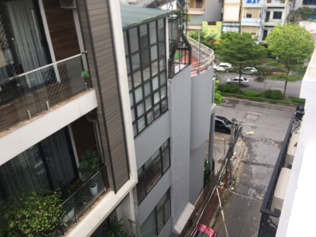 Bán ccmn kiều mai 65m2x7 tầng, thang máy, ô tô tránh, chỉ 7756612