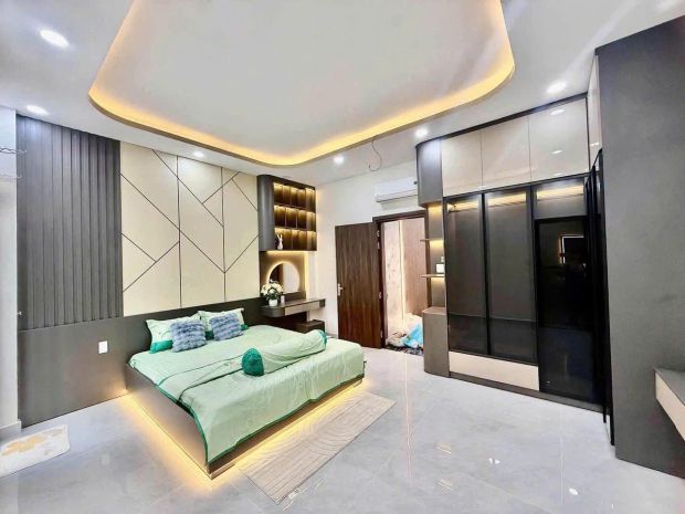 Quận 7 , bán nhà phố full nội thất cao cấp  mặt tiền 5m 7758062
