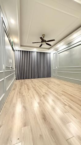 Bán nhà mặt phố cát cụt - 7 tầng thang máy, mặt phố trung 7758373