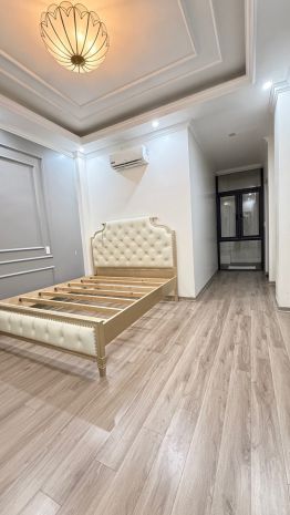 Bán nhà mặt phố cát cụt - 7 tầng thang máy, mặt phố trung 7758375