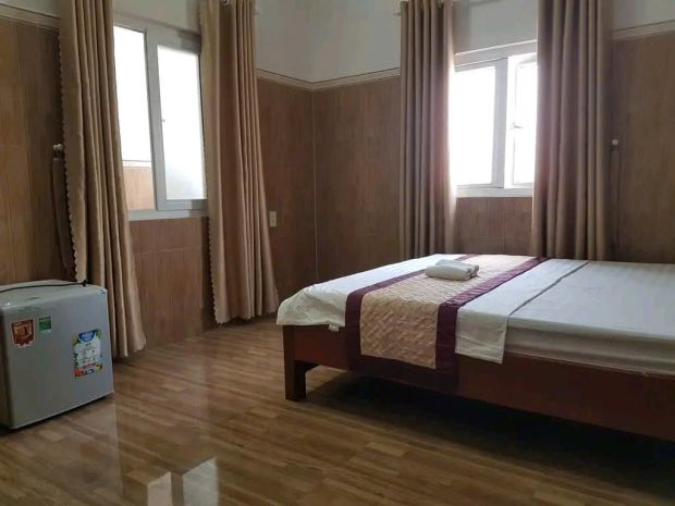 Bán khách sạn 5 tầng  18 phòng - đang kinh doanh, dòng 7759165