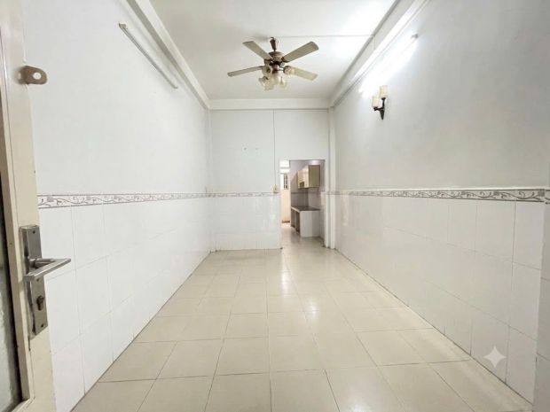 Bán nhà  hẻm thông trần hưng đạo  30.5m²  3 tầng  7.4 tỷ 7759269