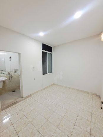 Bán đất tặng nhà  đ số 10 bhh  gần aeon tân phú gần chợ 7759660