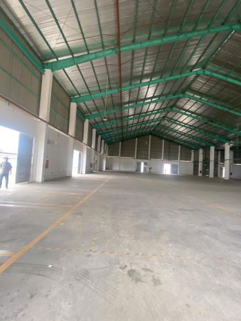 Mặt bằng kinh doanh 1.250m²  mặt tiền thới an 17a 7759965