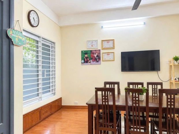 Cho thuê nhà nguyên căn 4 tầng tại  ngõ 193 bồ đề 3 ngủ 7760115
