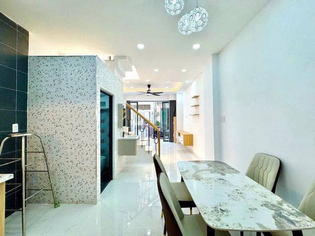 Nhà mới đẹp  56m²  3pn  nở hậu  full nội thất  chỉ 7761316
