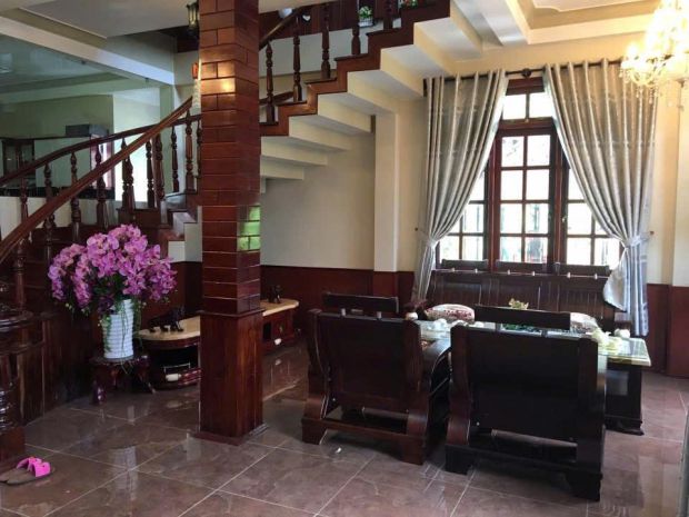 Cho thuê nhà nguyên căn 3 phòng ngủ có sân đậu ô tô giá 15 7761653