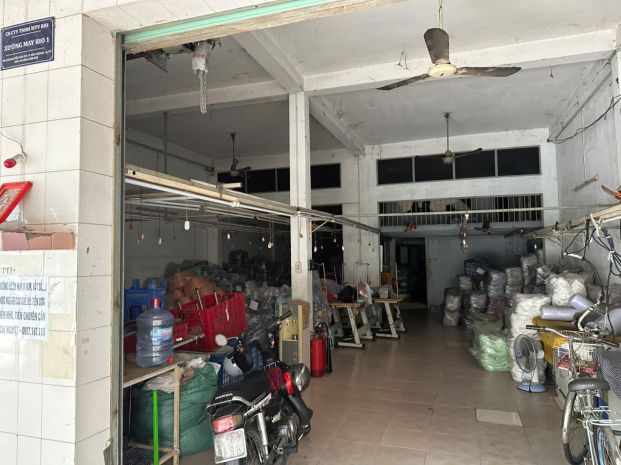 Nhà đẹp  giá tốt   chính chủ cần bán tại 98-100, phố 7762761