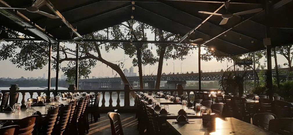 Cho thuê mặt bằng kinh doanh  350 m2 -long biên - view sông 7764675