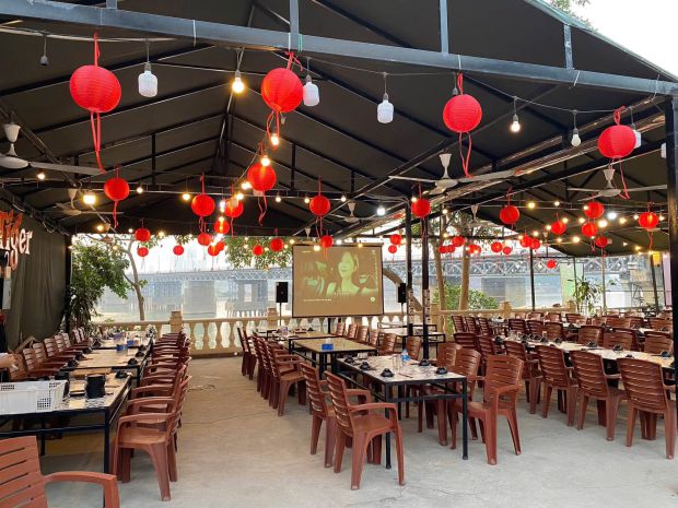 Cho thuê mặt bằng kinh doanh  350 m2 -long biên - view sông 7764676