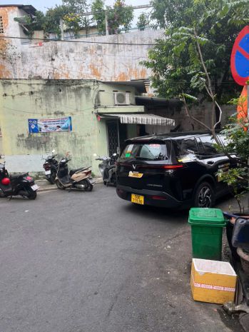 Chính chủ cần bán căn hộ chung cư lầu 1 ngay mthẻm trần 7764945