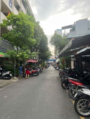 Chính chủ cần bán căn hộ chung cư lầu 1 ngay mthẻm trần 7764946