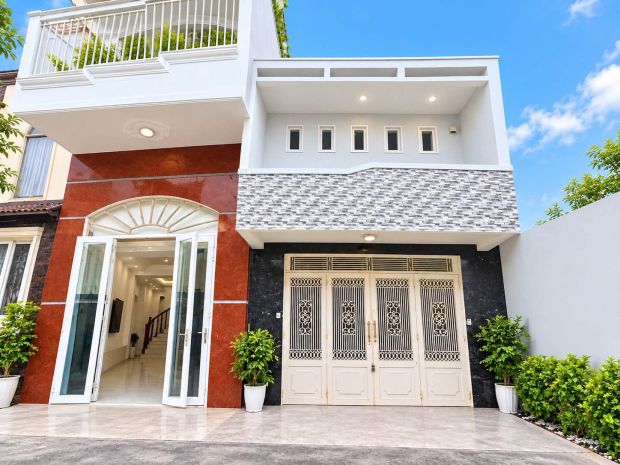 Thoại ngọc hầu  hẻm tải thông sát mặt tiền  nhà 2 tầng 7766040