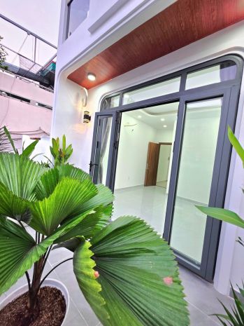 Nhà 3 tầng - 56m2 - 4x14m- sổ đẹp hoàn công đủ - giá chỉ nhỉ 7766139