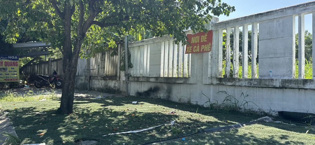Sang nhượng quán cafe 2 mặt tiền  01 hoàng trung thông, 7766387