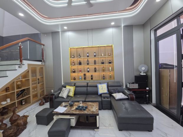 Bán nhà 3 tầng đông hòa-tphcm,đường nhựa 3 ô tô,gần bigc go 7769509