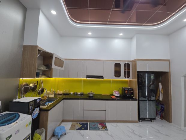 Bán nhà 3 tầng đông hòa-tphcm,đường nhựa 3 ô tô,gần bigc go 7769510