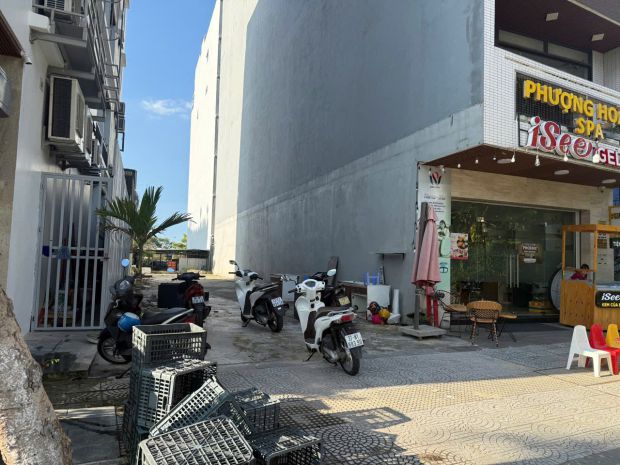 Cho thuê đất nại nam 8  đà nẵng - mặt bằng gần 200m2  sát 7770962
