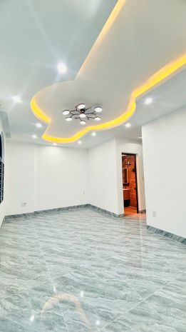 Nhà đẹp gần ngã 4 núi đèo thuỷ nguyên- ô tô vào-3,x tỷ 7771177