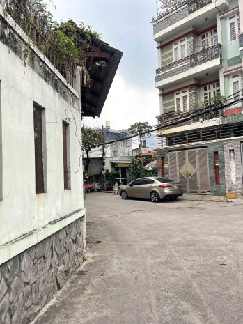 Nhà 54m² trường thọ, thủ đức 1 trệt 1 lửng, 3pn, đang thuê 7771817
