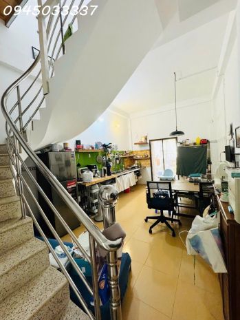 Bán nhà 2 tầng đường chuyên dùng 9 quận 7, dt 159m2 4.3m x 7771966