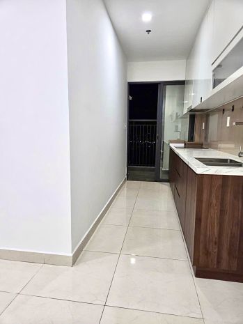 Bán căn hộ góc 2pn cc phú đông sky garden sát thủ đức có sổ 7772232