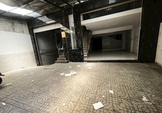 Tòa nhà gần 1000m² sử dụng  có thang máy 7772742
