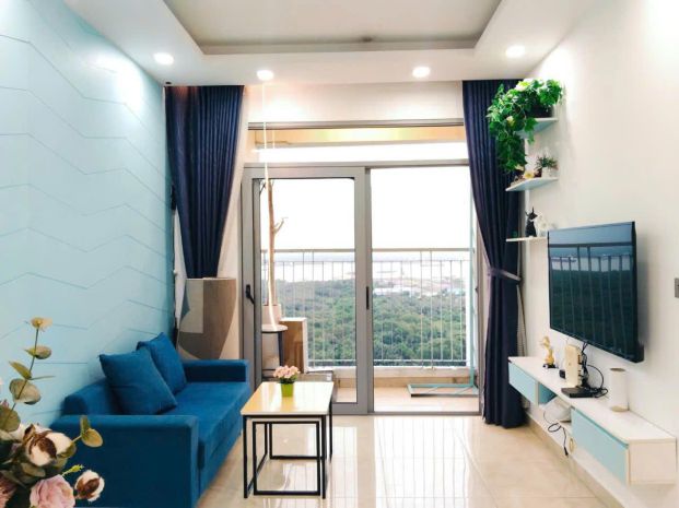 Cho thuê chung cư luxgarden, 370 nguyễn văn quỳ, p. phú 7773061
