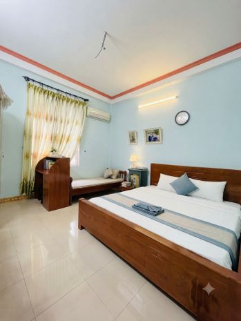 Đối diện sân golf tân sơn nhất - 74m² - 4 tầng - hẻm xe hơi 7773138