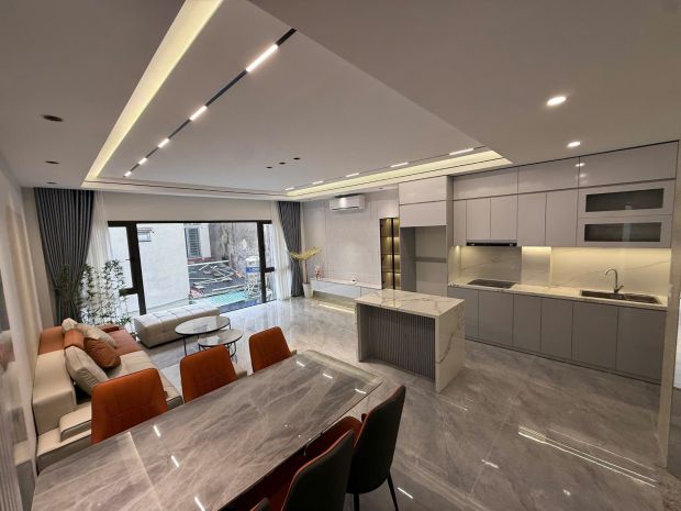 Cắt lỗ 4 tỷ sang tên ngay nhà hồng tiến,ô tô tránh,kd,45m,7 7773646